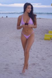 Tao Wickrath - Bikini photoshoot on Miami beach