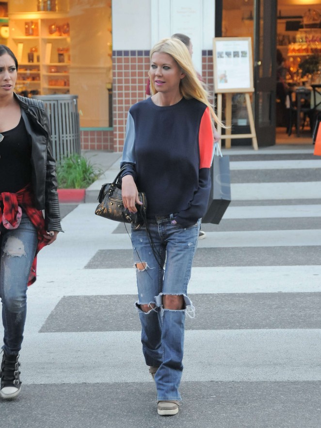 Tara Reid in Ripped Jeans out in Los Angeles