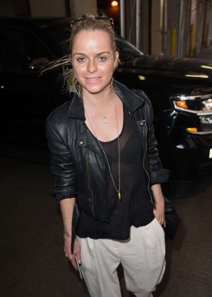Taryn Manning - Leaving HuffPost Live Studios in NYC