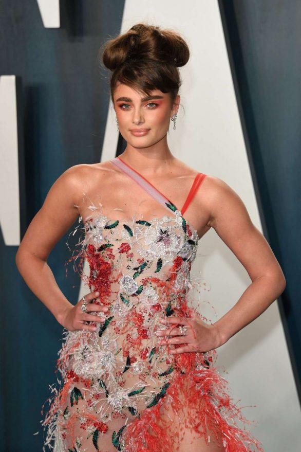 Taylor Hill - 2020 Vanity Fair Oscar Party in Beverly Hills