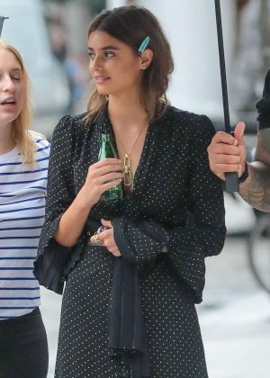 Taylor Marie Hill - Arrives on set of a Michael Kors Photoshoot in New York