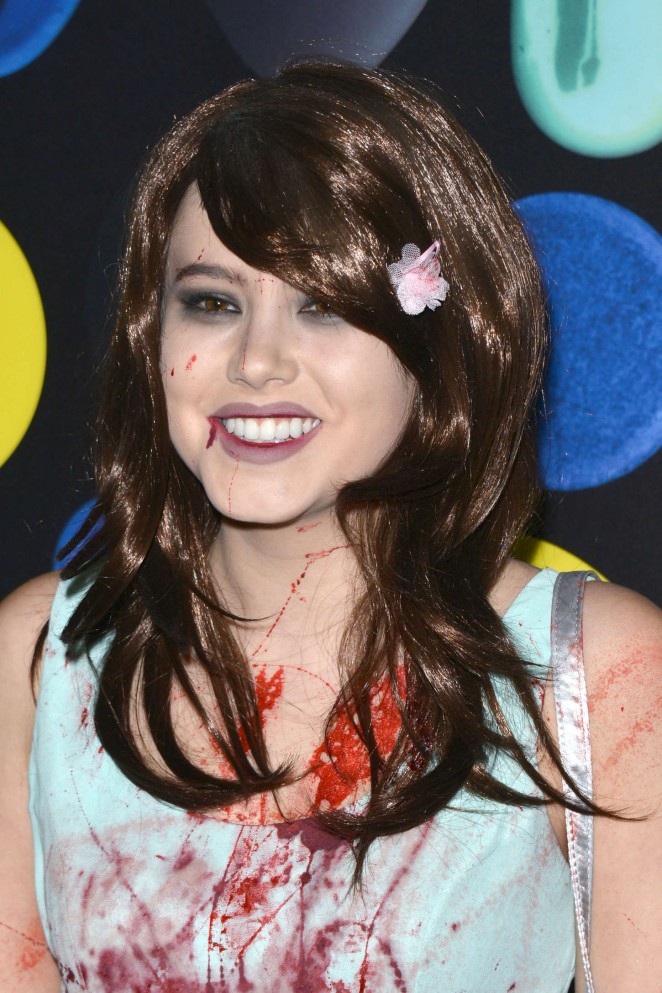 Taylor Spreitler - Just Jared Halloween Party in Hollywood