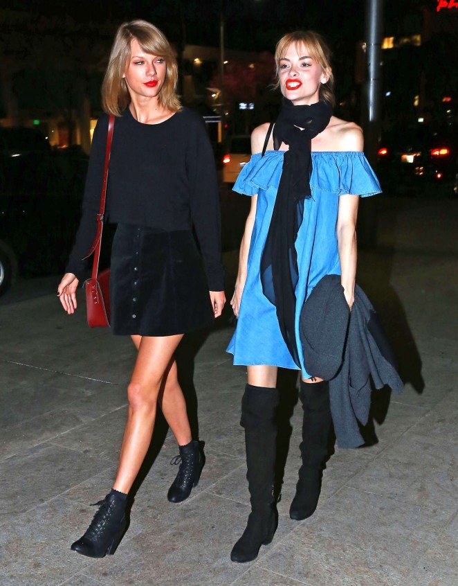 Taylor Swift & Jaime King Night Out in Beverly Hills