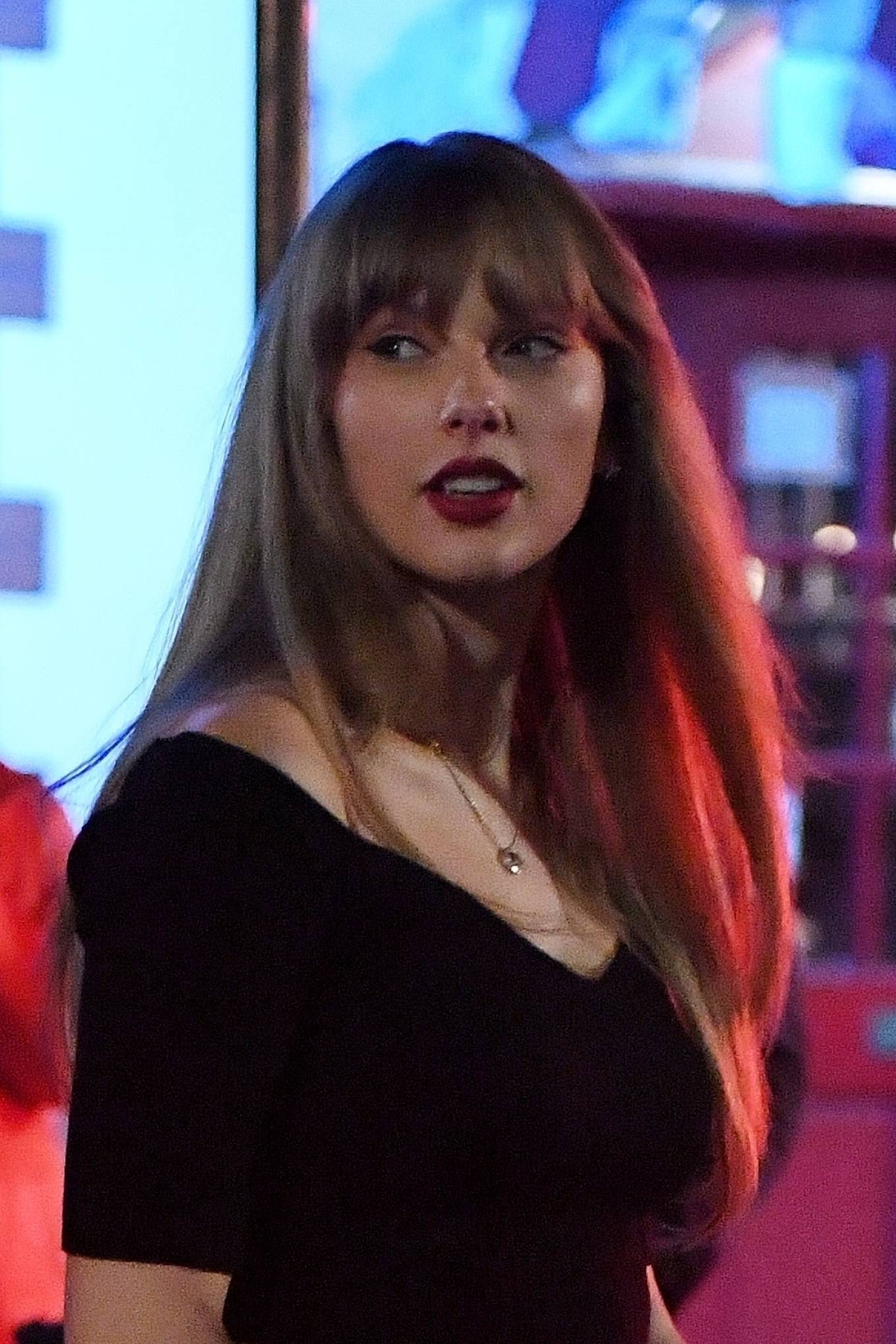 Taylor Swift 2023 : Taylor Swift – Out to dinner at Via Carota with Jack Antonoff and Margaret Qualley-02