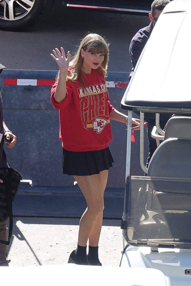 Taylor Swift - Pictured at Chiefs game at Arrowhead Stadium in Kansas City