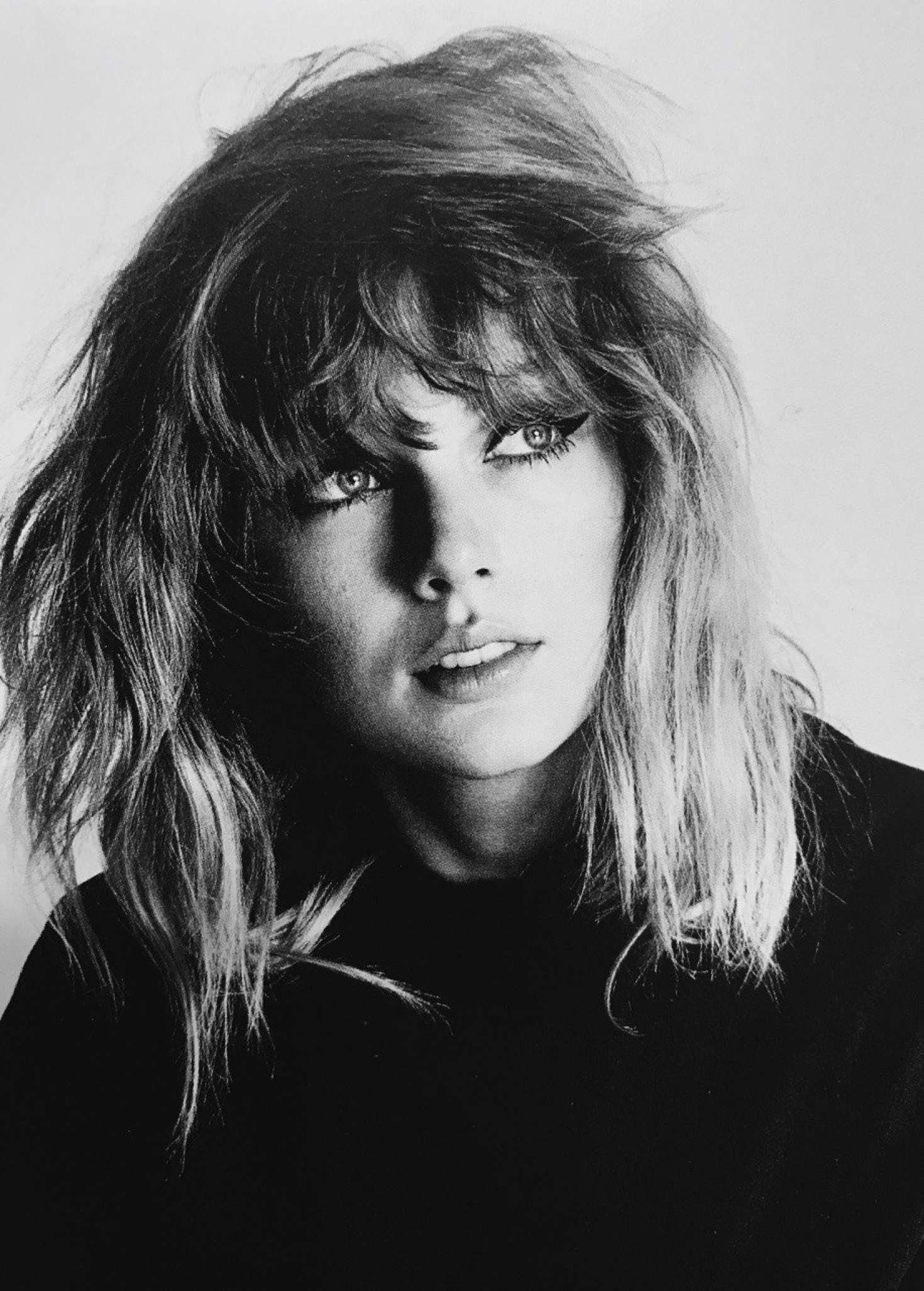 Taylor-Swift:-Promo-Pics-for-her-sixth-a
