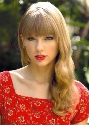 Taylor Swift - Psychologies UK Magazine (August 2015)