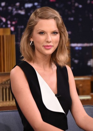 Taylor Swift - The Tonight Show With Jimmy Fallon in NYC