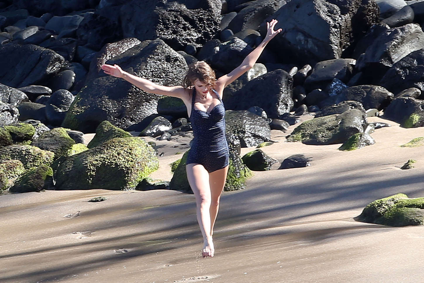 Taylor Swift 2015 : Taylor Swift in Blue Swimsuit -35. 