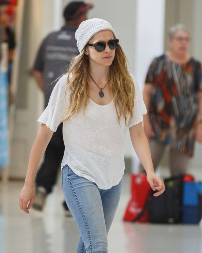 Teresa Palmer in Jeans at Airport in Adelaide