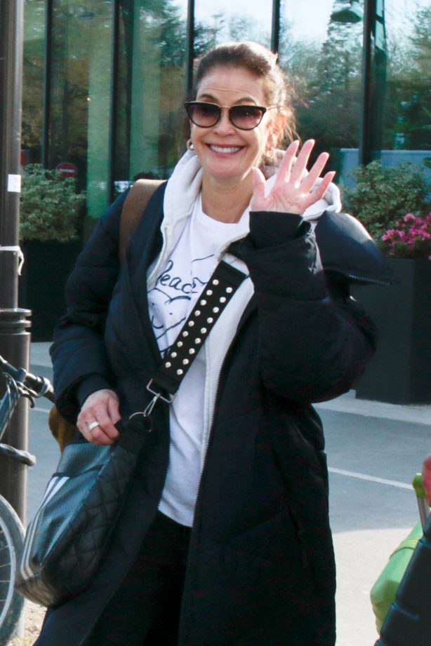 Teri Hatcher - Seen leaving her hotel after Paris Fan Festival