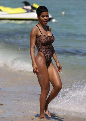 Teyana Taylor in Swimsuit at a beach in Miami