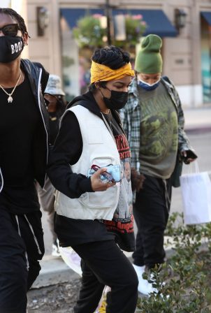 Teyana Taylor - With her daughter at 208 Rodeo restaurant in Beverly Hills