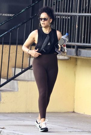 Tia Mowry - Heads to workout session in Studio City