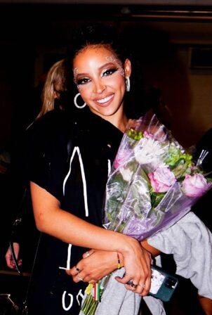 Tinashe - Seen after performing at her show in Los Angeles