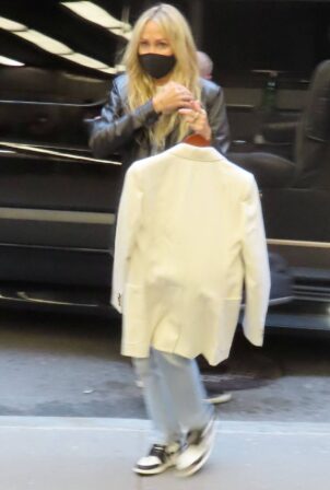 Tish Cyrus - Arrives at SNL show starring Miley Cyrus as guest in New York