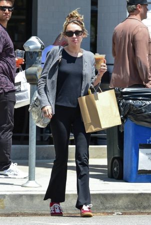 Tish Cyrus - Spotted with her daughter Brandi in Los Angeles