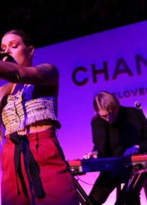 Tove Lo - Performs at 2018 Chanel Pre-Oscars Event in Los Angeles