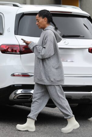 Tracee Ellis Ross - Gets pampered at the nail spa in Los Angeles