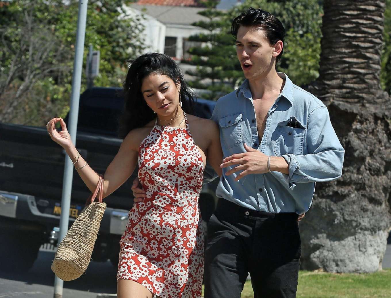 Vanessa Hudgens and Austin Butler â€“ Out and about in Los Feliz