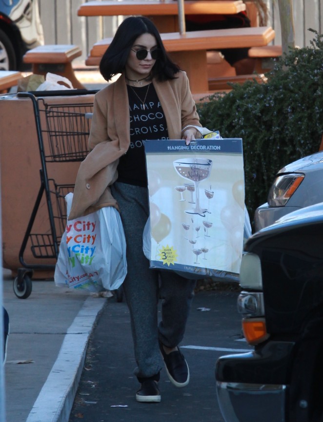 Vanessa Hudgens - Leaves Party City in Los Angeles