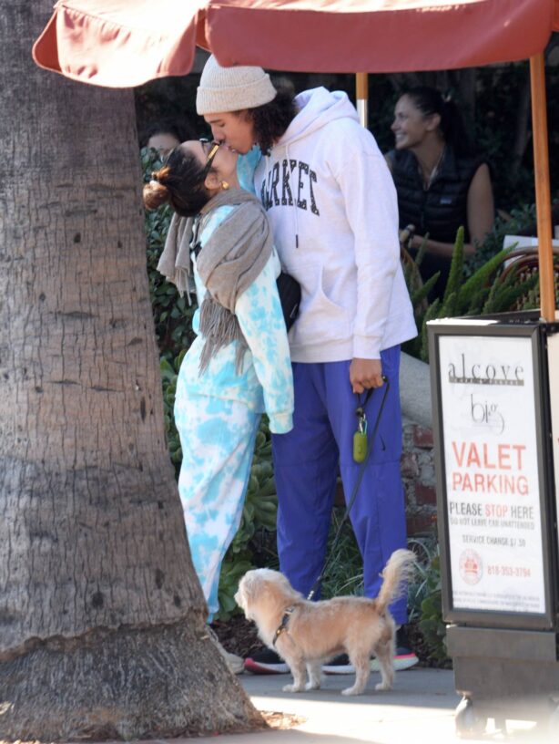 Vanessa Hudgens - Seen after a lunch at Alcove Cafe in L. A.