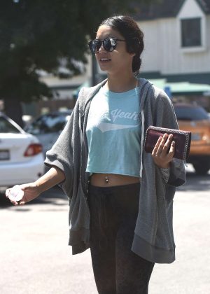 Vanessa Hudgens - Shopping at Whole Foods in Los Angeles