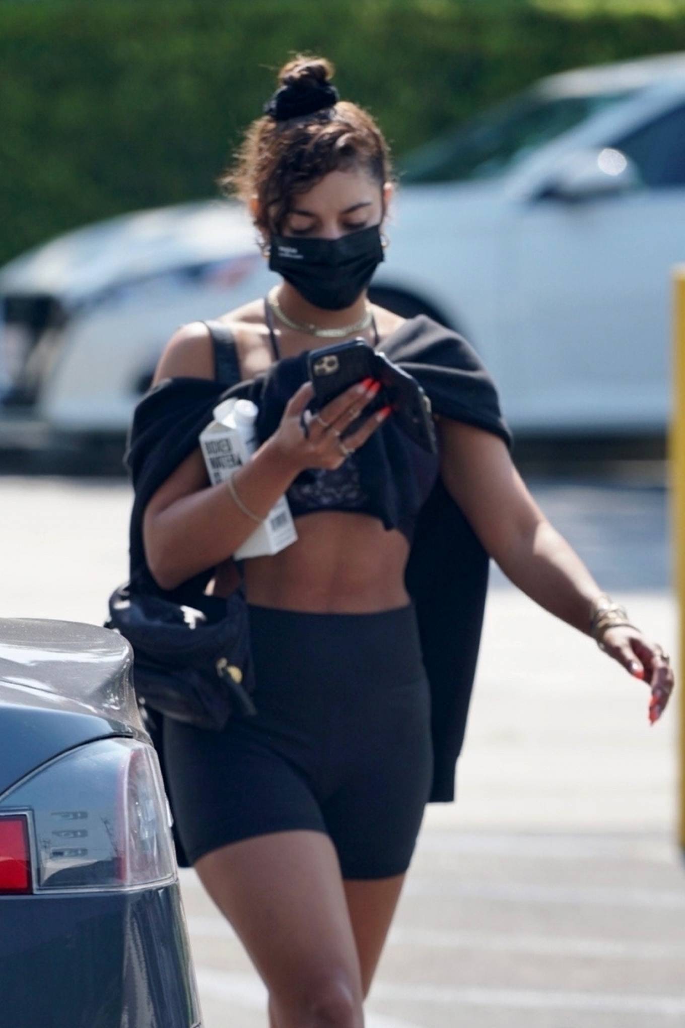 Vanessa Hudgens 2020 : Vanessa Hudgens – Spotted leaving a workout in West Hollywood -09