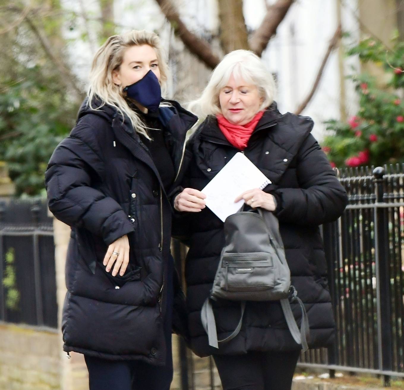 Vanessa Kirby - with her parents checking out Georgian style 3 story ...