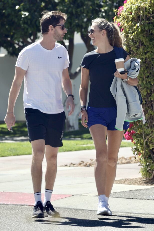 Victoria Azarenka - Seen with trainer Francis Bougy in Palm Springs