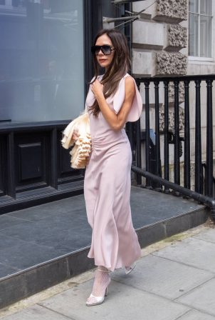 Victoria Beckham - Leaving her shop in Dover Street in London