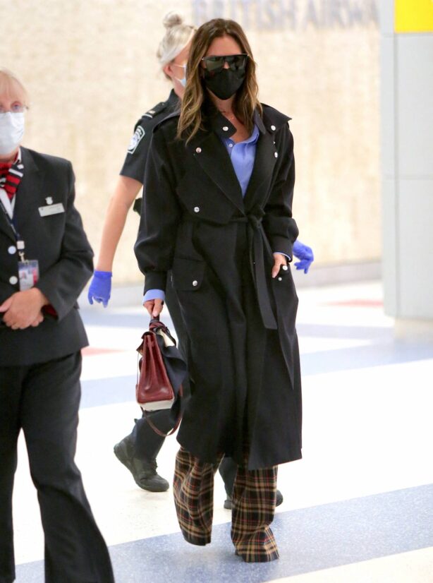 Victoria Beckham - Seen while rriving at JFK Airport in New York