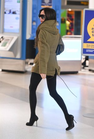 Victoria Beckham - Spotted at JFK airport in New York