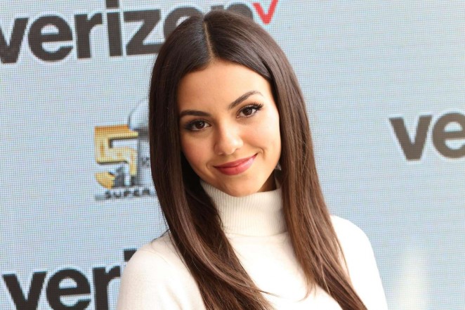 Victoria Justice - Game Winner Experience at Verizon Access Zone in San Francisco