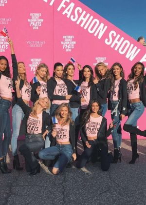 Victoria's Secret Angels Depart for Paris for 2016 Victoria's Secret Fashion Show in NYC