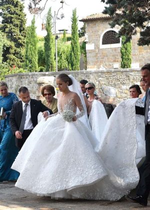 Victoria Swarovski at her wedding in the San Giusto church ...