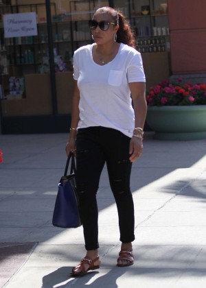 Vivica A. Fox Shopping in Beverly Hills
