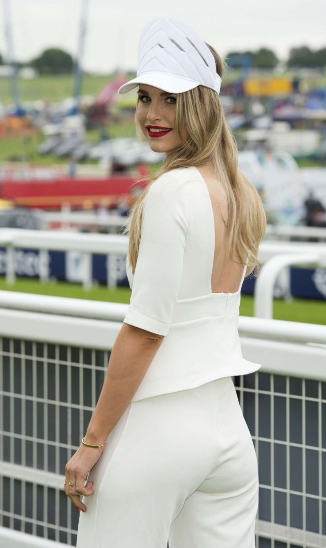 Vogue Williams - Investec Derby Ladies Day 2016 in London