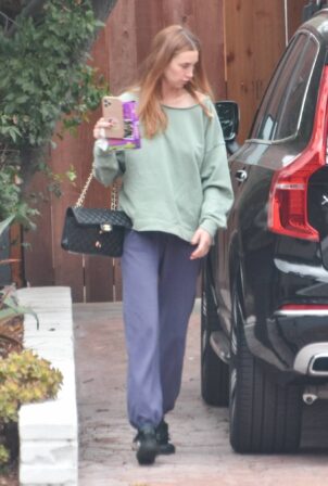 Whitney Port - Runnung errands in Los Angeles