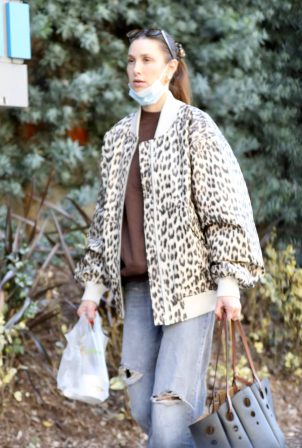 Whitney Port - Rushes to Cedars-Sinai hospital in Los Angeles