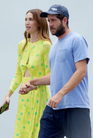Whitney Port - With her husband Tim Rosenman going to lunch in Los Angeles