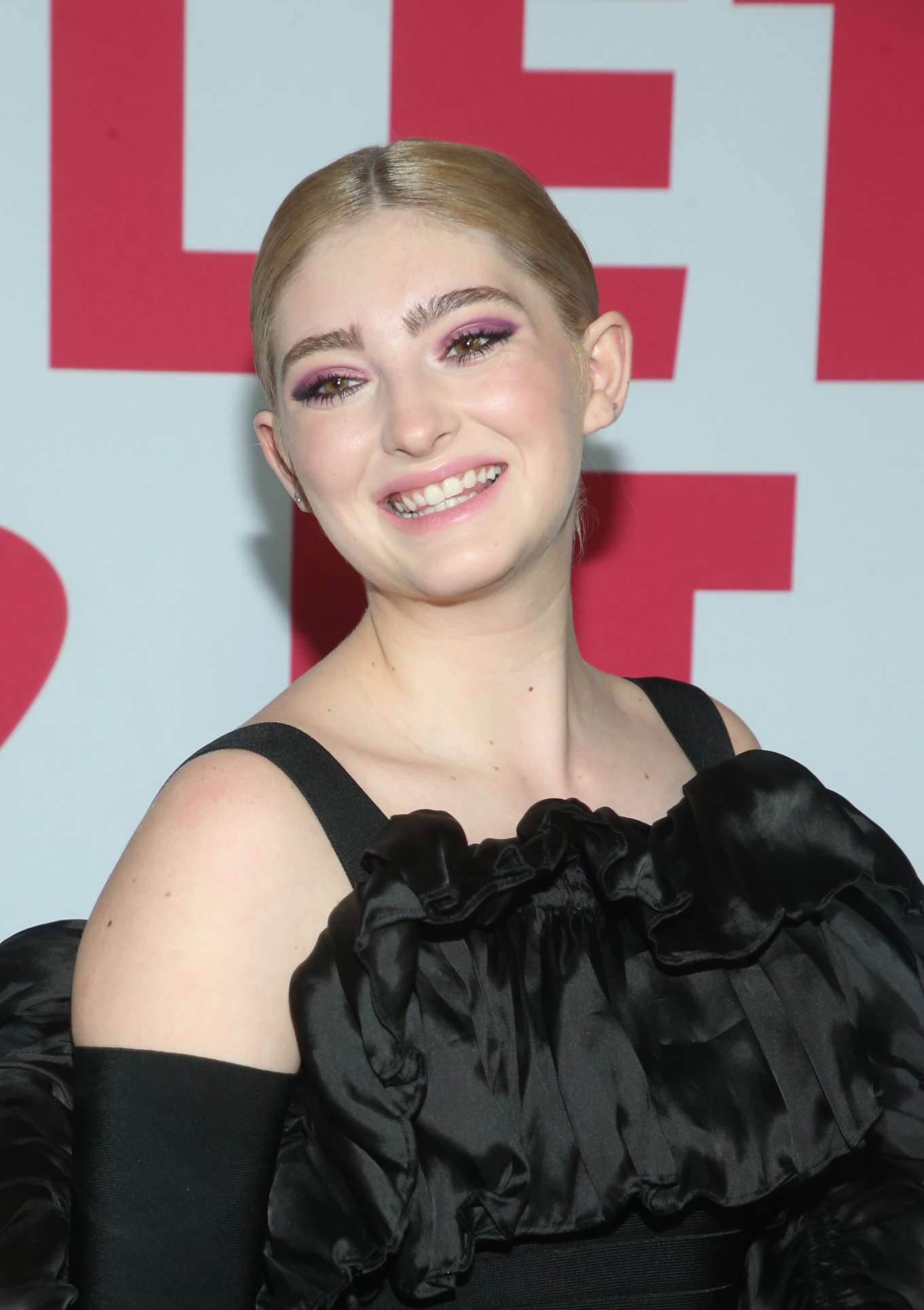 Willow Shields - The Hunger Games: Mockingjay Part 1 
