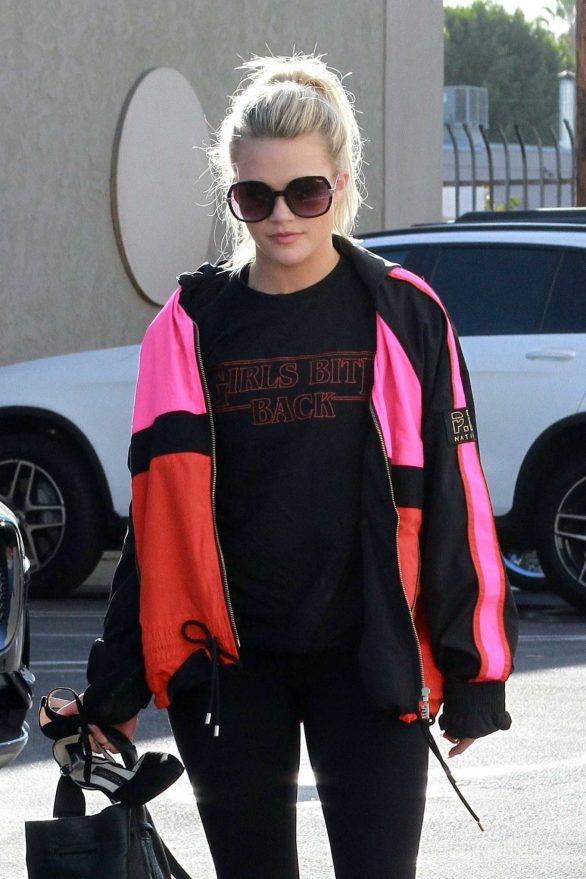 Witney Carson - Arriving for practice at DWTS studio in Los Angeles