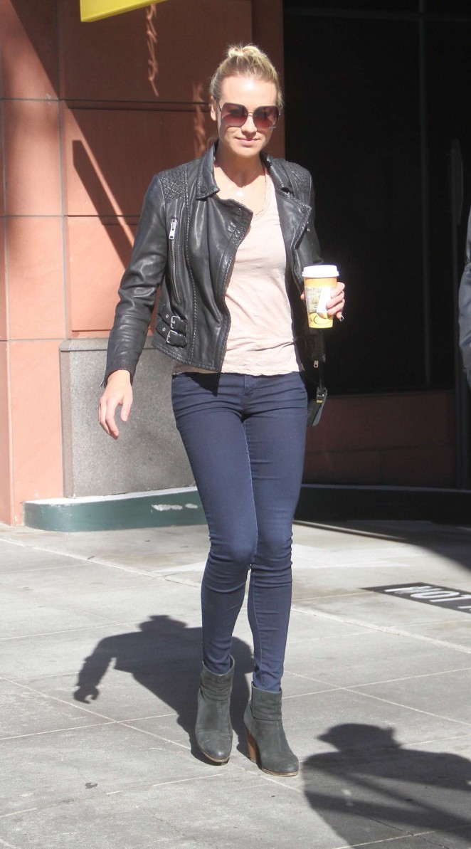 Yvonne Strahovski in Tight Jeans out in Beverly Hills