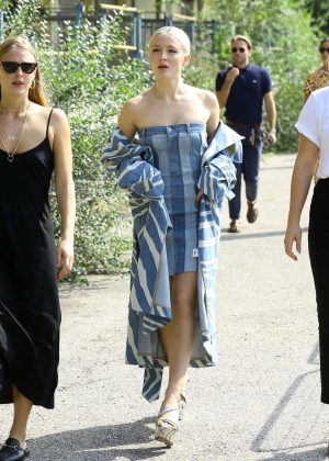 Zara Larsson - Arrives at Roberto Cavalli Fashion Show in Milan