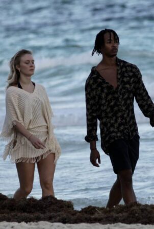 Zara Larsson - Takes a romantic sunset stroll on a Mexican beach in Tulum