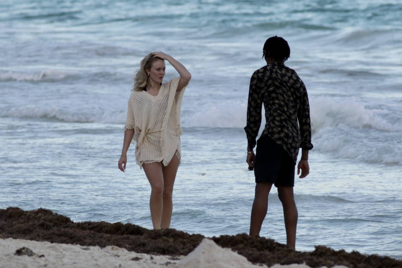 Zara Larsson 2022 : Zara Larsson – Takes a romantic sunset stroll on a Mexican beach in Tulum-19
