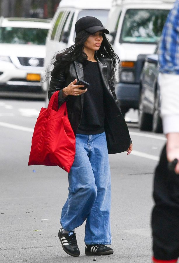 Zoe Kravitz - Is pictured on a stroll in New York