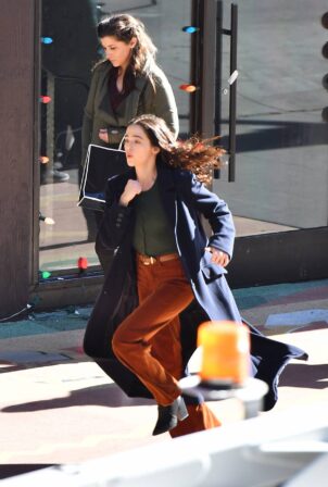 Zoey Deutch - Filming an untitled project in downtown Los Angeles