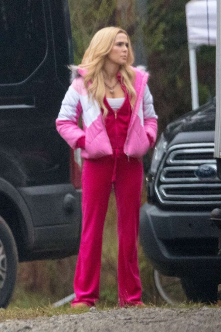 Zoey Deutch in Pink on the set for 'Zombieland: Double Tap' in Atlanta